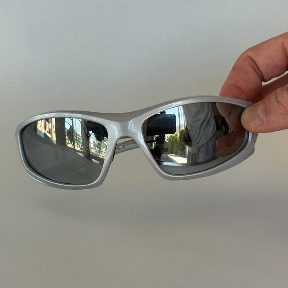 Y2K Vintage Silver Sunglasses Slim Rectangle Unisex UVA UVB Protection New - Picture 1 of 6